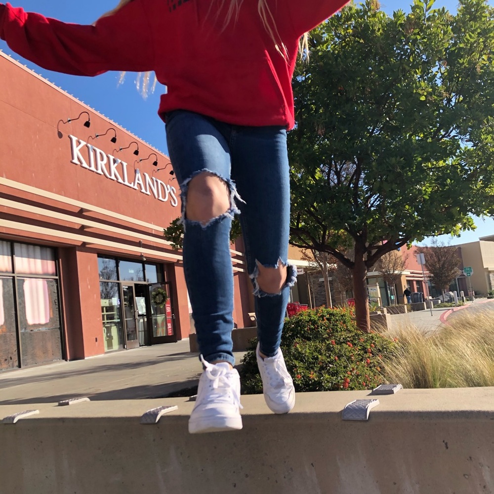 Meet your Posher, Lindy